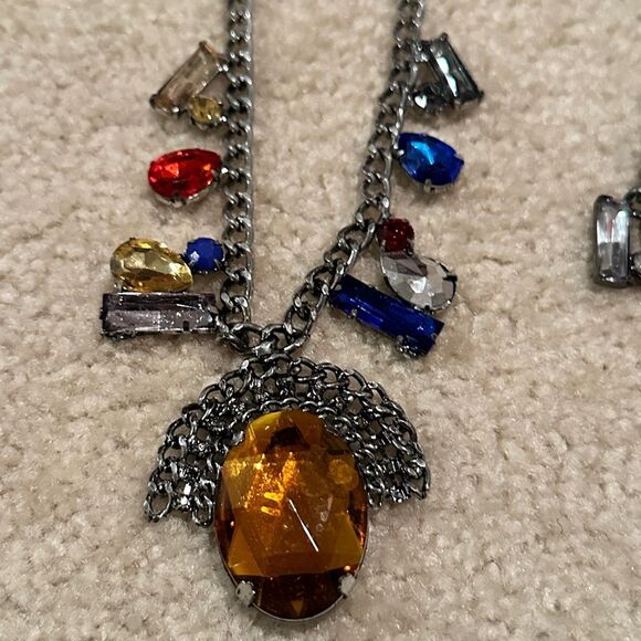 2 statement necklaces - Picture 2 of 3